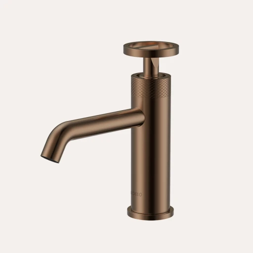 Bateria umywalkowa nablatowa niska BOCCO Nebis – brąz szczotkowany